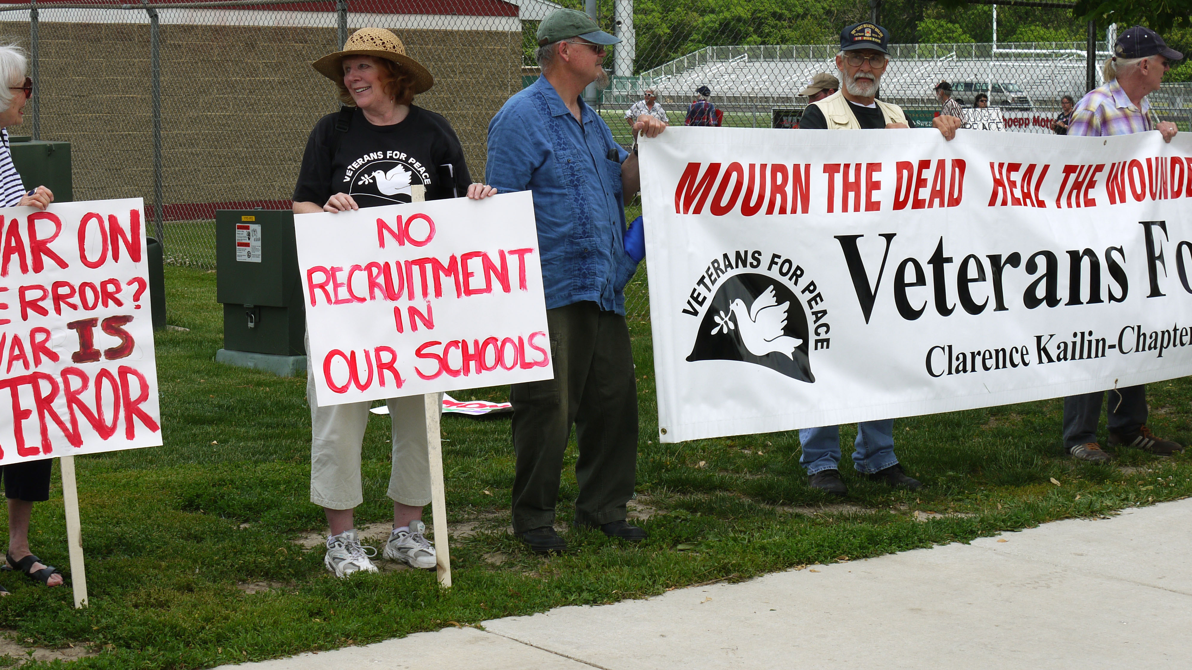 How do you parachute adderall